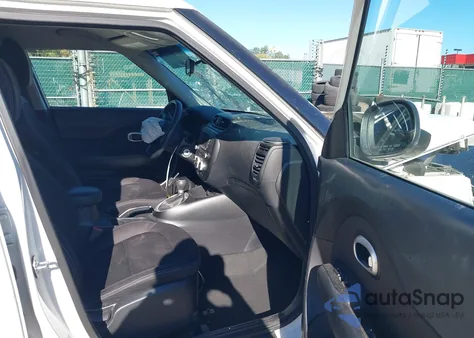 2017 Kia Soul z USA, uszkodzony, nr VIN KNDJN2A29H7460987